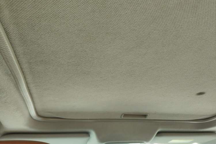 Used Dongfeng Fengdu MX6 2016 2.0L CVT Two-Wheel Drive Dream Edition Headliner