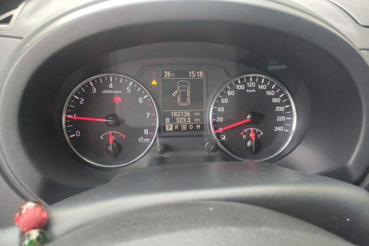 Used Dongfeng Fengdu MX6 2016 2.0L CVT Two-Wheel Drive Excellence Edition Instrument Cluster