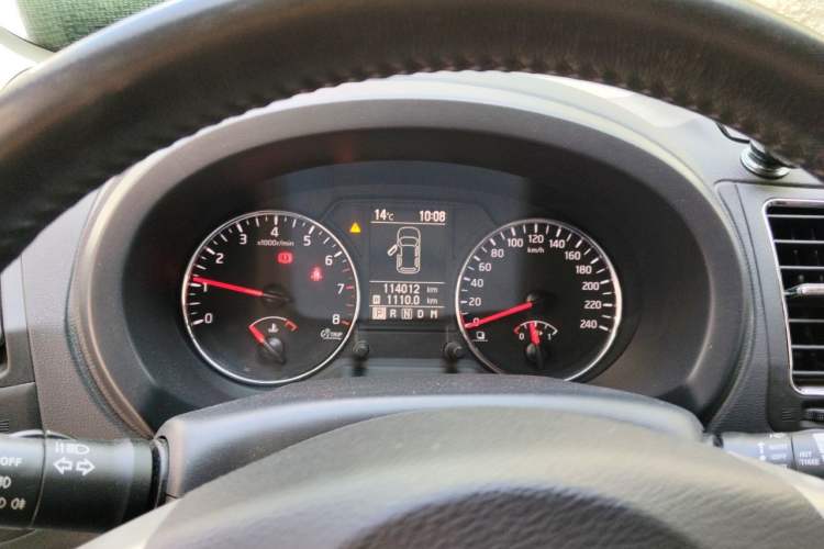 Used Dongfeng Fengdu MX6 2016 2.0L CVT 4x4 Dream Edition Instrument Cluster
