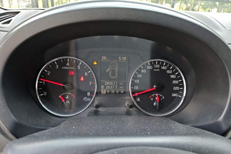 Used Dongfeng Fengdu MX6 2016 2.0L CVT 4x4 Dream Edition Instrument Cluster