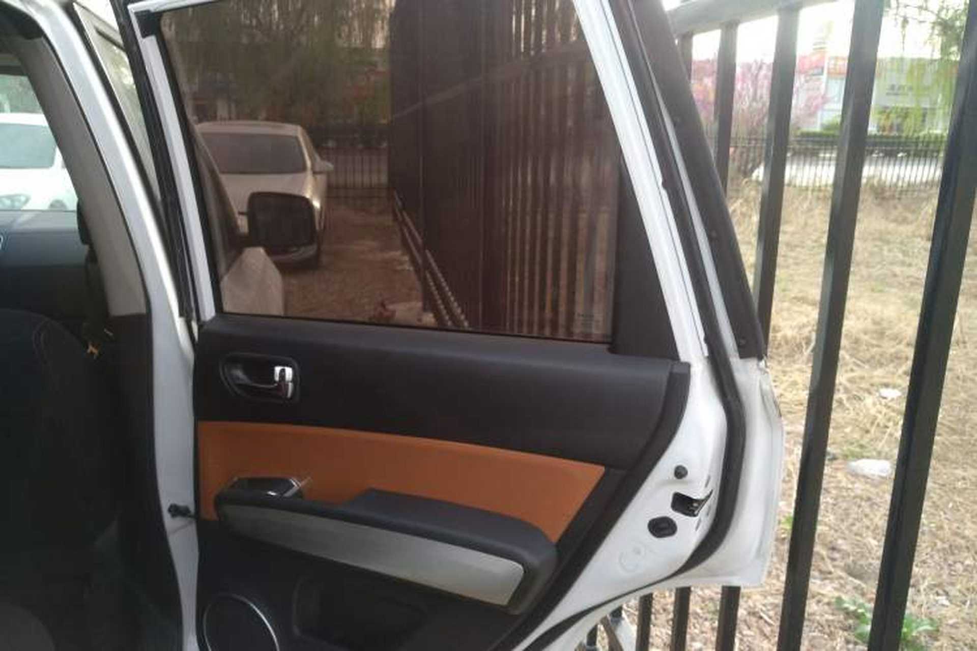 Used Dongfeng Fengdu MX6 2016 2.0L CVT Two-Wheel Drive All-Around Version Interior 6