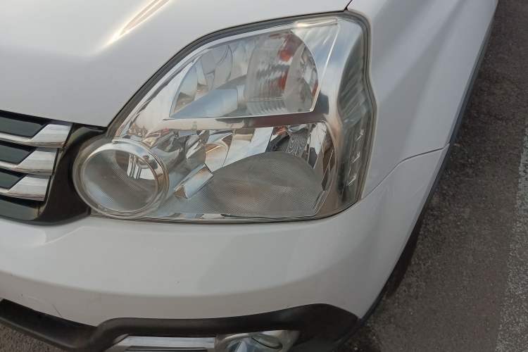 Used Dongfeng Fengdu MX6 2016 2.0L CVT All-Wheel-Drive Versatile Edition Left Front Headlight