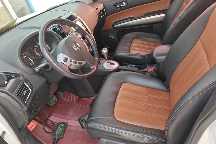 Used Dongfeng Fengdu MX6 2016 2.0L CVT Two-Wheel Drive Dream Edition Left Front Seat