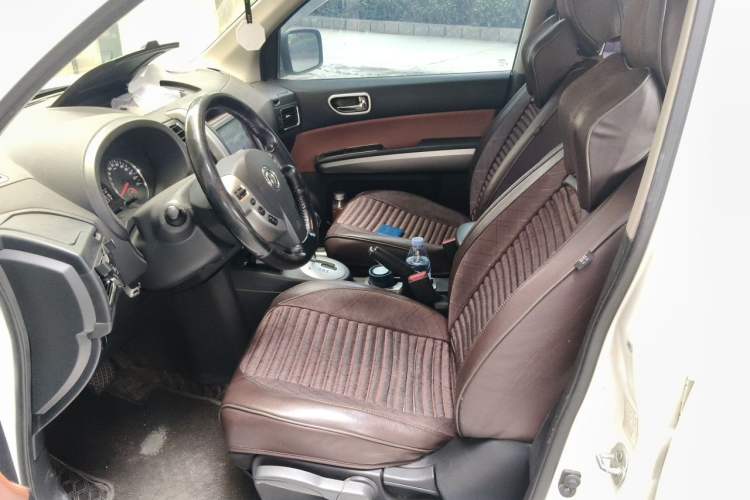 Used Dongfeng Fengdu MX6 2016 2.0L CVT Two-Wheel Drive All-Around Version Left Front Seat