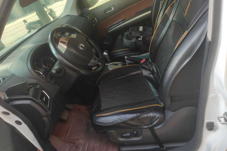 Used Dongfeng Fengdu MX6 2016 2.0L CVT 4x4 Dream Edition Left Front Seat