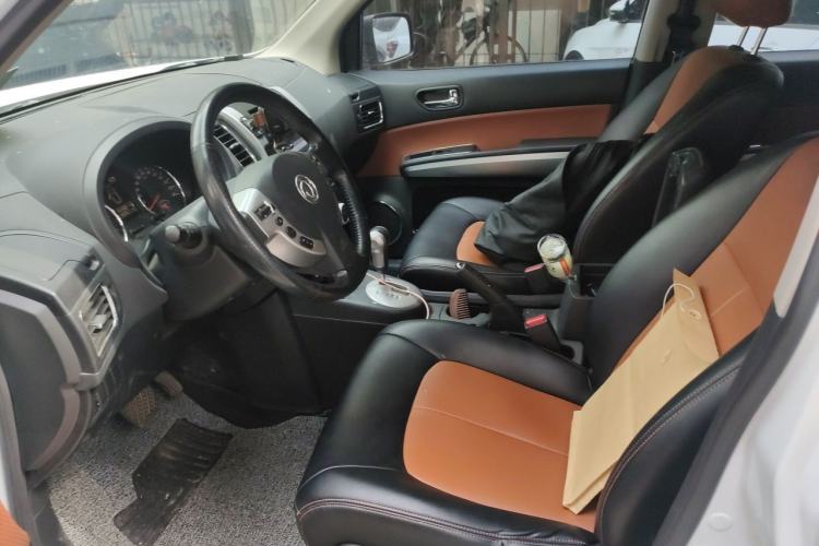 Used Dongfeng Fengdu MX6 2016 2.0L CVT Two-Wheel Drive All-Around Version Left Front Seat