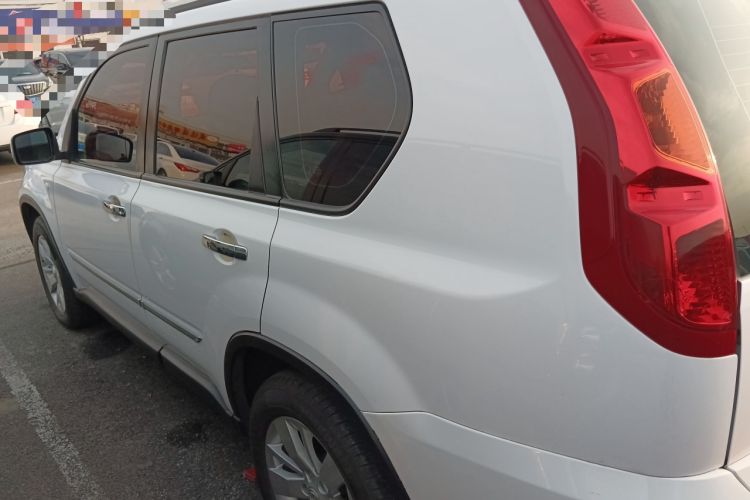 Used Dongfeng Fengdu MX6 2016 2.0L CVT All-Wheel-Drive Versatile Edition Left Side