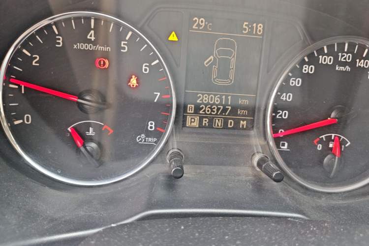 Used Dongfeng Fengdu MX6 2016 2.0L CVT 4x4 Dream Edition Odometer Close Up