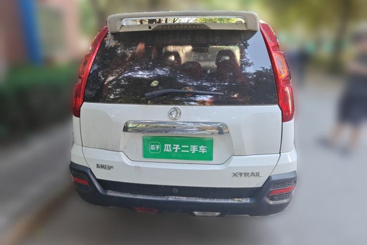 Used Dongfeng Fengdu MX6 2016 2.0L CVT Two-Wheel Drive Dream Edition Rear