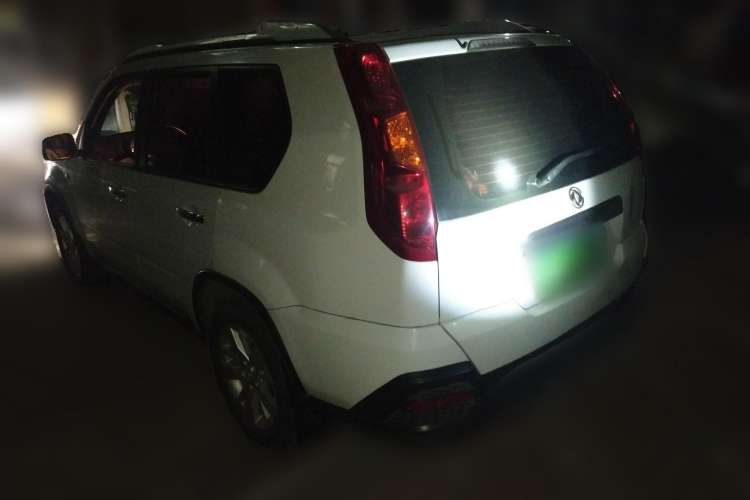 Used Dongfeng Fengdu MX6 2016 2.0L CVT Two-Wheel Drive All-Around Version Rear Left 45 Deg