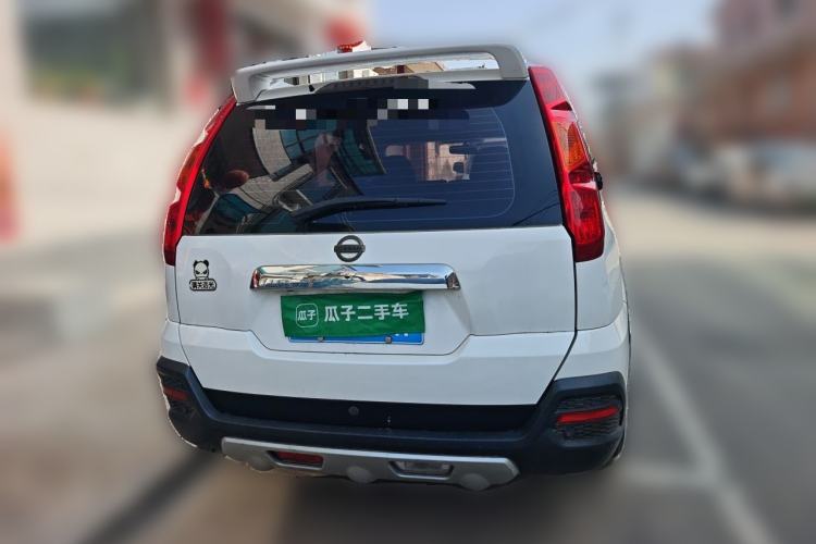 Used Dongfeng Fengdu MX6 2016 2.0L CVT Two-Wheel Drive Excellence Edition Rear