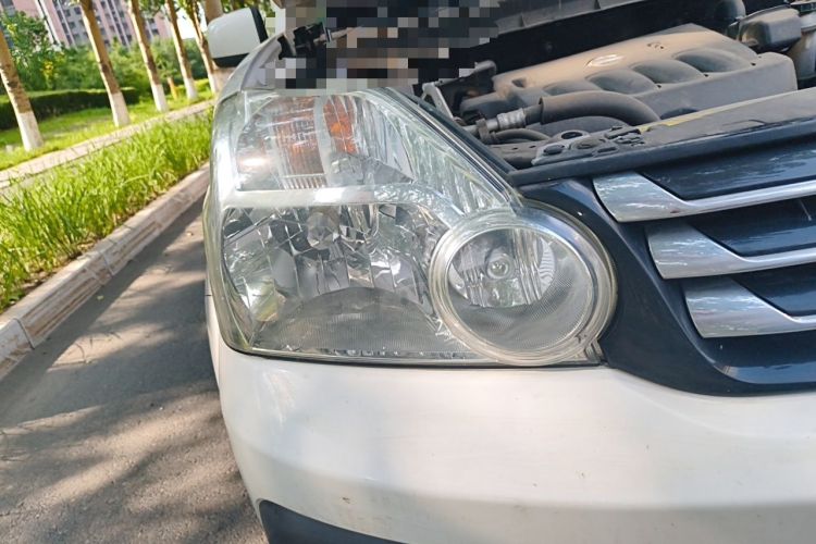 Used Dongfeng Fengdu MX6 2016 2.0L CVT Two-Wheel Drive All-Around Version Right Front Headlight