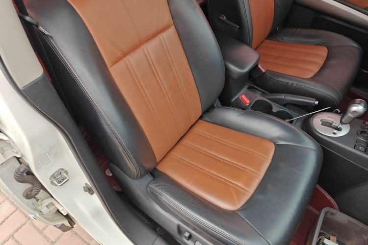 Used Dongfeng Fengdu MX6 2016 2.0L CVT Two-Wheel Drive Dream Edition Right Front Seat