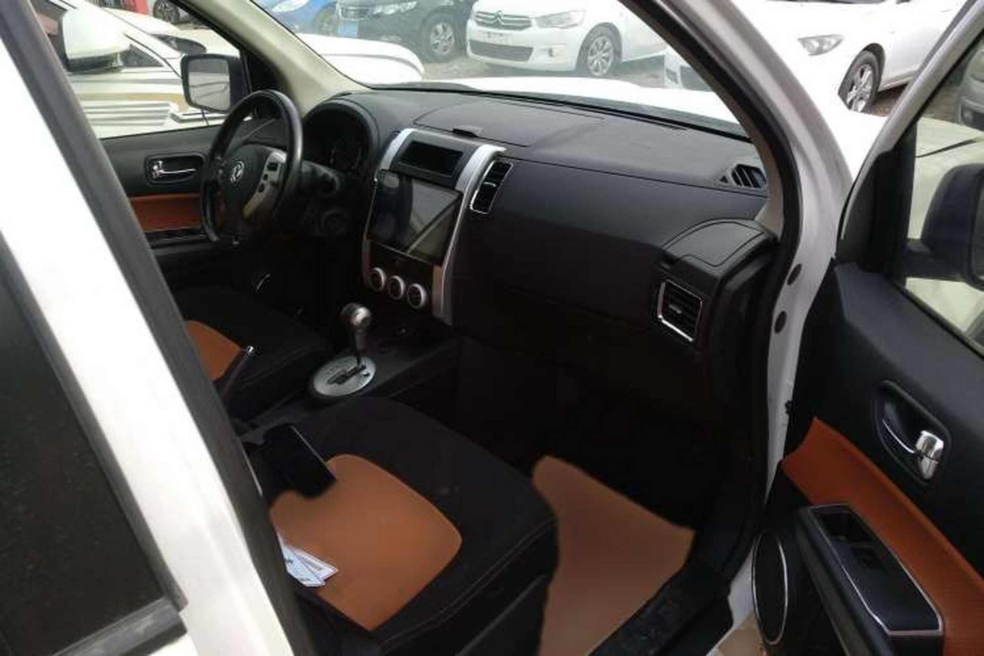 Used Dongfeng Fengdu MX6 2016 2.0L CVT Two-Wheel Drive All-Around Version Right Front Seat