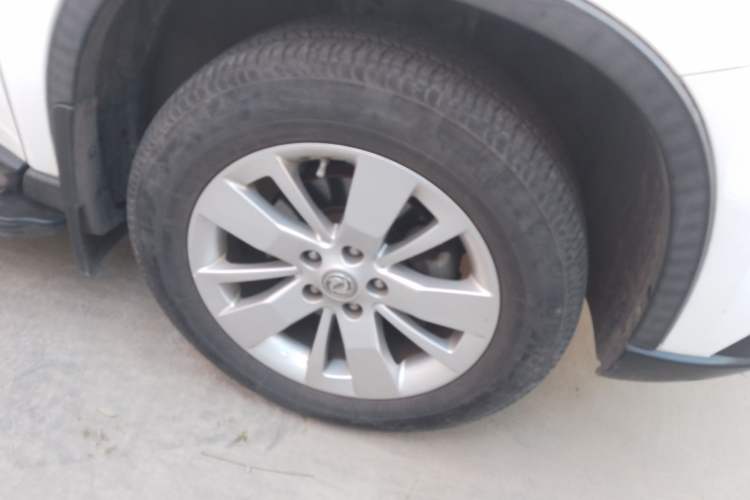 Used Dongfeng Fengdu MX6 2016 2.0L CVT 4x4 Dream Edition Right Front Wheel Hub