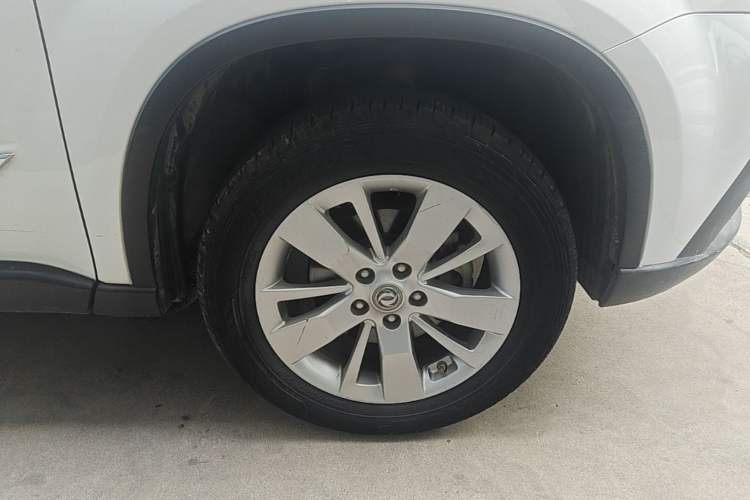 Used Dongfeng Fengdu MX6 2016 2.0L CVT 4x4 Dream Edition Right Front Wheel Hub