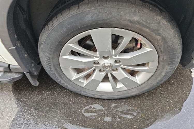 Used Dongfeng Fengdu MX6 2016 2.0L CVT 4x4 Dream Edition Right Front Wheel Hub