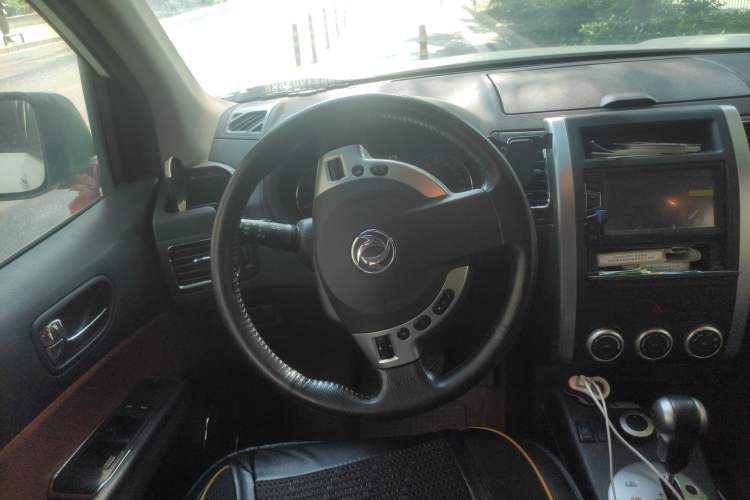 Used Dongfeng Fengdu MX6 2016 2.0L CVT 4x4 Dream Edition Steering Wheel