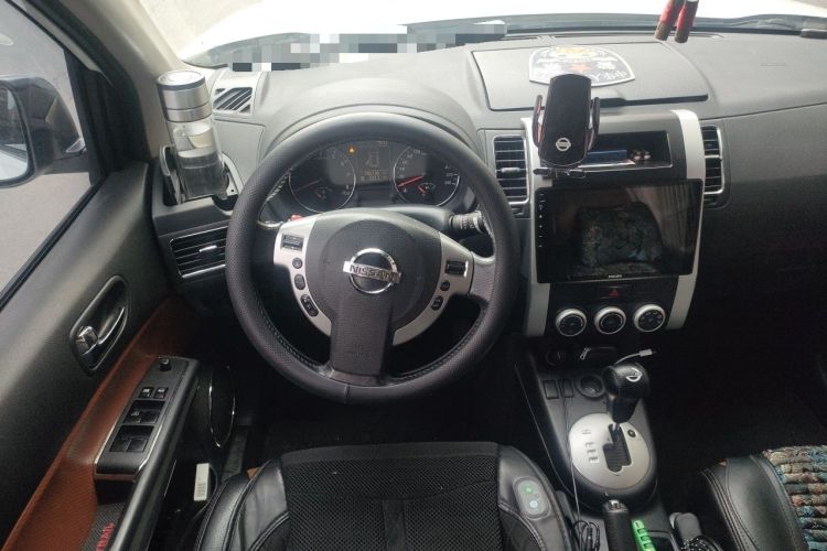 Used Dongfeng Fengdu MX6 2016 2.0L CVT Two-Wheel Drive Excellence Edition Steering Wheel