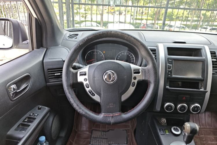 Used Dongfeng Fengdu MX6 2016 2.0L CVT 4x4 Dream Edition Steering Wheel