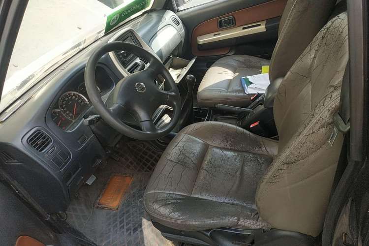 Used Dongfeng Fengdu Paladin 2008 2.4L Two-Wheel-Drive Standard Version Left Front Seat