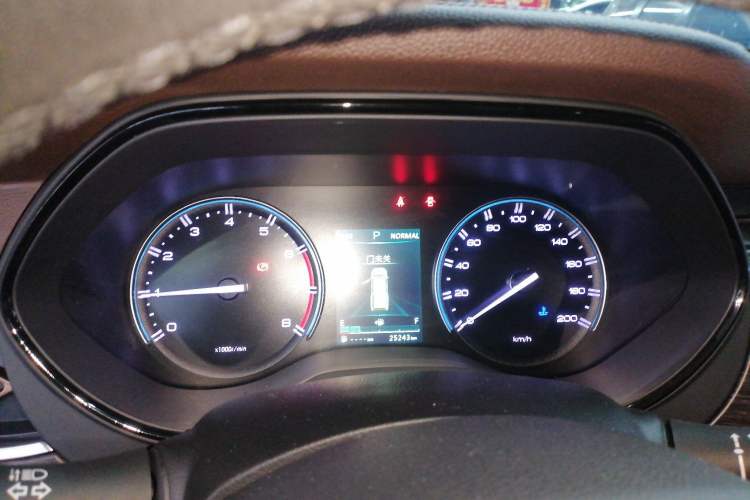 Used Dongfeng Fengdu Paladin 2023 2.0T Four-Wheel Drive Luxury Edition Instrument Cluster