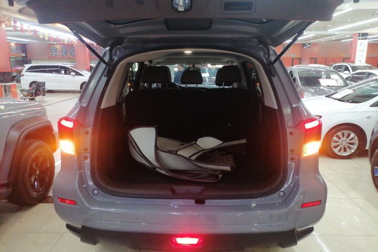 Used Dongfeng Fengdu Paladin 2023 2.0T Four-Wheel Drive Luxury Edition Trunk