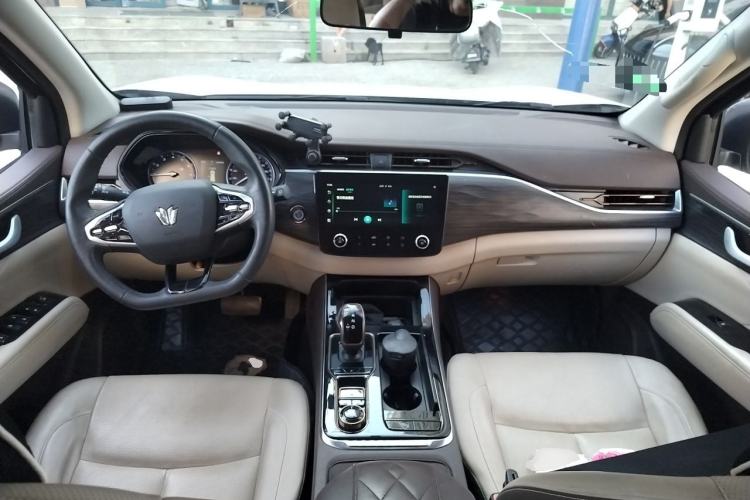 Used Dongfeng Fengdu Paladin 2023 2.0T Four-Wheel Drive Luxury Edition Center Console
