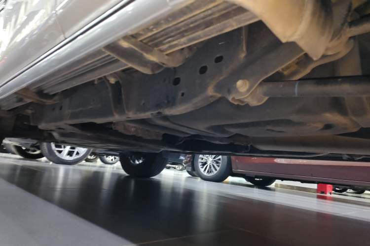 Used Dongfeng Fengdu Paladin 2023 2.0T Four-Wheel Drive Smart Edition Chassis Rear Left
