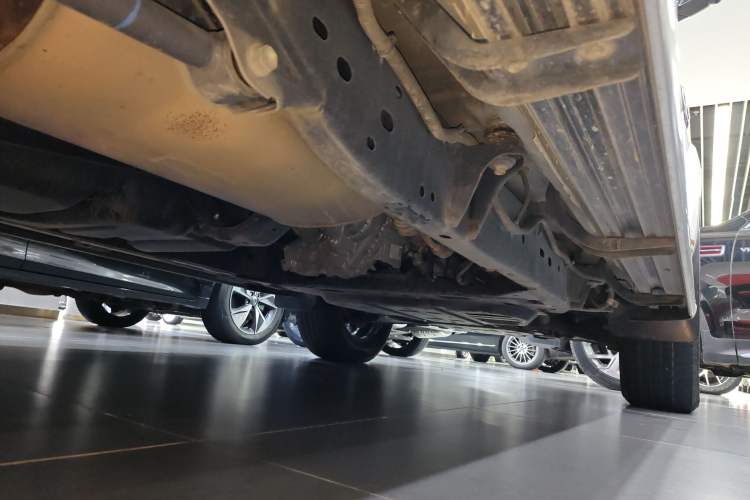 Used Dongfeng Fengdu Paladin 2023 2.0T Four-Wheel Drive Smart Edition Chassis Rear Right