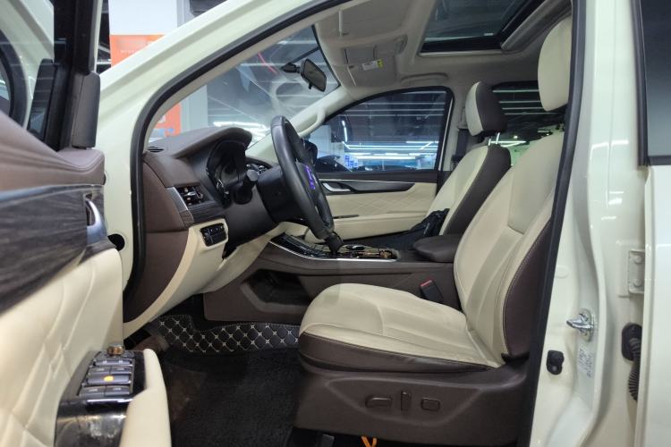 Used Dongfeng Fengdu Paladin 2023 2.0T Four-Wheel Drive Luxury Edition Driver Seat
