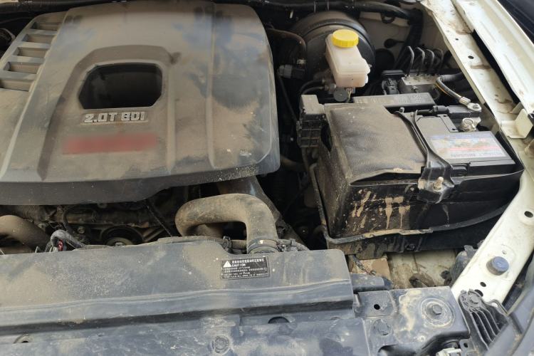 Used Dongfeng Fengdu Paladin 2023 2.0T Four-Wheel Drive Luxury Edition Engine Bay Left