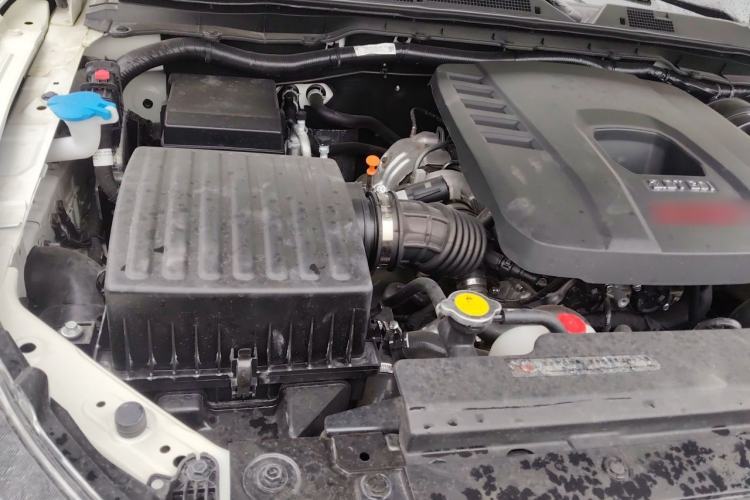 Used Dongfeng Fengdu Paladin 2023 2.0T Four-Wheel Drive Luxury Edition Engine Bay Right