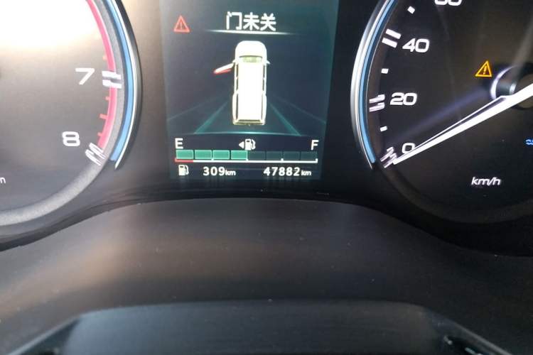 Used Dongfeng Fengdu Paladin 2023 2.0T Four-Wheel Drive Luxury Edition Odometer Close Up