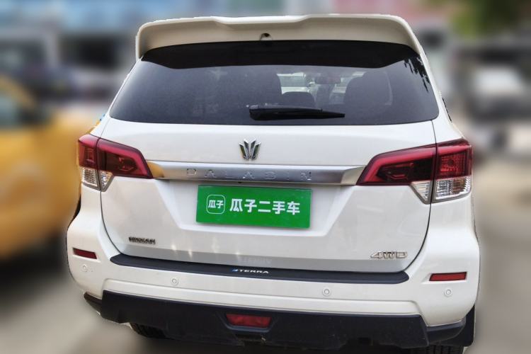 Used Dongfeng Fengdu Paladin 2023 2.0T Four-Wheel Drive Luxury Edition Rear
