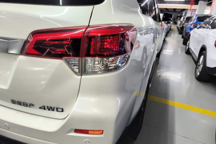 Used Dongfeng Fengdu Paladin 2023 2.0T Four-Wheel Drive Luxury Edition Right Rear Taillight