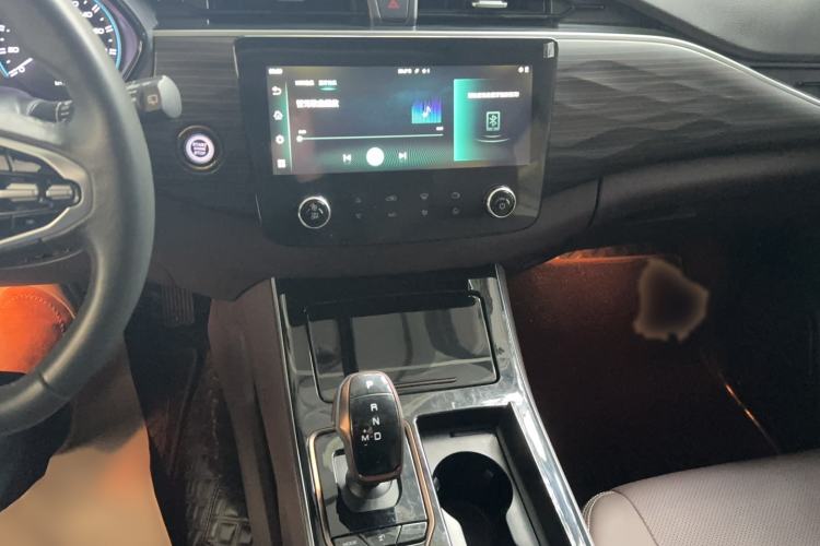 Used Dongfeng Fengdu Paladin 2024 2.0T Four-Wheel Drive Deluxe Edition Dynamic Version Audio And AC Panel