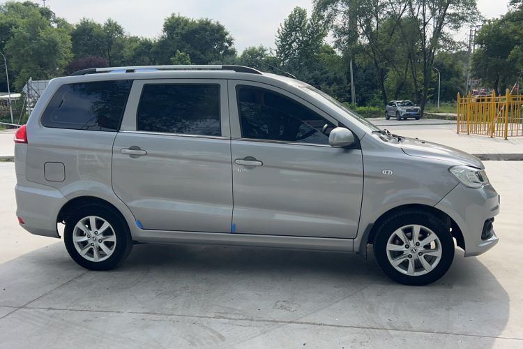 Used Dongfeng Fengon 330 2018 1.5L 330S Comfort Edition China V Standard DK15 Exterior 2