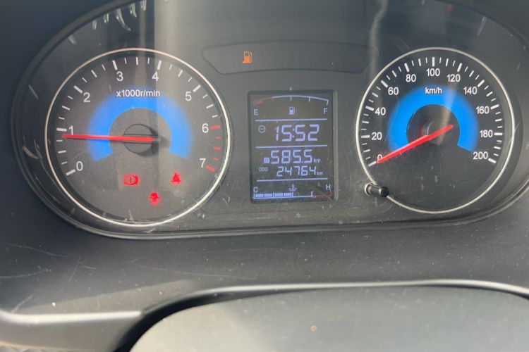 Used Dongfeng Fengon 330 2018 1.5L 330S Comfort Edition China V Standard DK15 Odometer Close Up