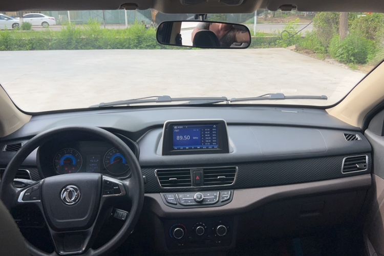 Used Dongfeng Fengon 330 2018 1.5L 330S Comfort Edition China V Standard DK15 Steering Wheel