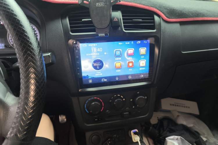 Used Dongfeng Fengon 330 2014 1.3L Manual Utility Version DK13-07 Audio And AC Panel