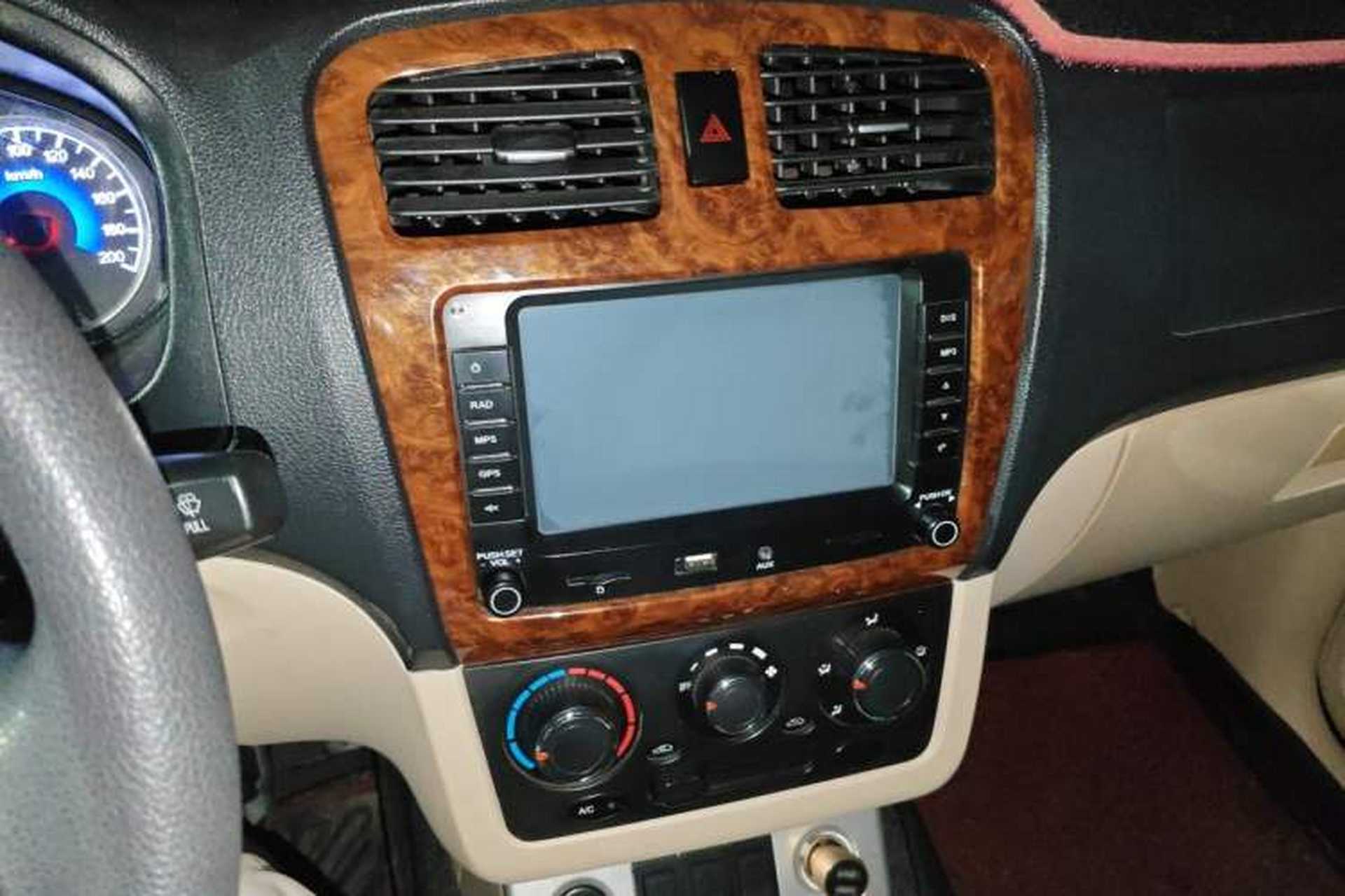 Used Dongfeng Fengon 330  Audio And AC Panel
