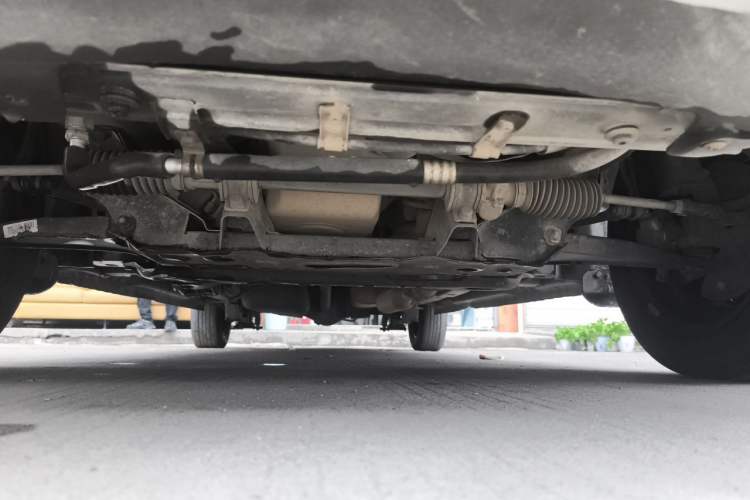 Used Dongfeng Fengon 330 2014 1.3L Manual Utility Version DK13-07 Chassis Front