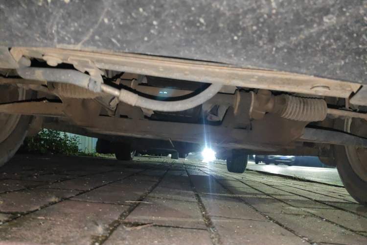 Used Dongfeng Fengon 330  Chassis Front
