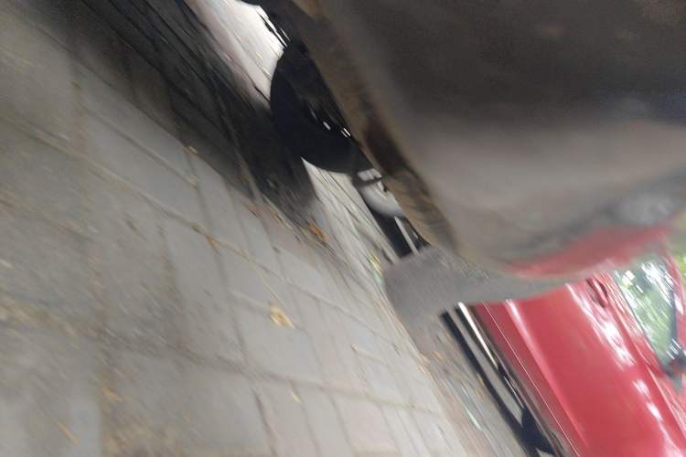 Used Dongfeng Fengon 330 2014 1.2L Manual Practical Version DK12-07 Chassis Front Left