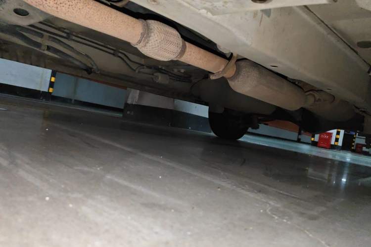 Used Dongfeng Fengon 330 2014 1.5L Manual Utility Version DK15 Chassis Front Left