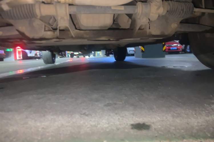 Used Dongfeng Fengon 330 2014 1.5L Manual Utility Version DK15 Chassis Front