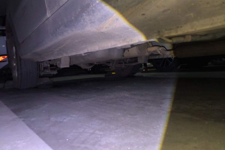 Used Dongfeng Fengon 330 2014 1.5L Manual Utility Version DK15 Chassis Front Right