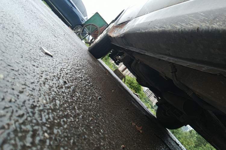 Used Dongfeng Fengon 330 2014 1.5L Manual Utility Version DK15 Chassis Front Right