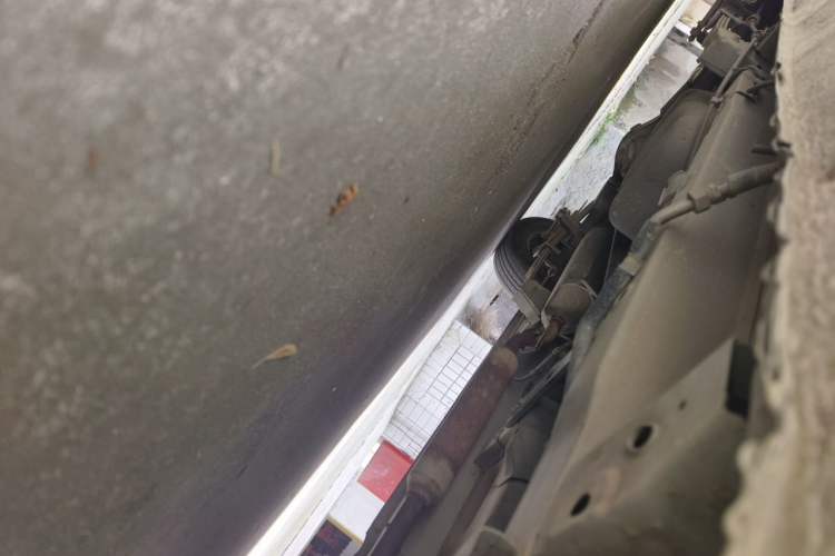 Used Dongfeng Fengon 330 2014 1.5L Manual Utility Version DK15 Chassis Front Right